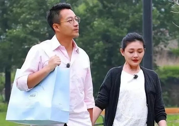  为什么章子怡离婚比大S体面？三大原因：真女强人，没前夫揭短，没婆婆内涵章子怡汪峰的离婚！